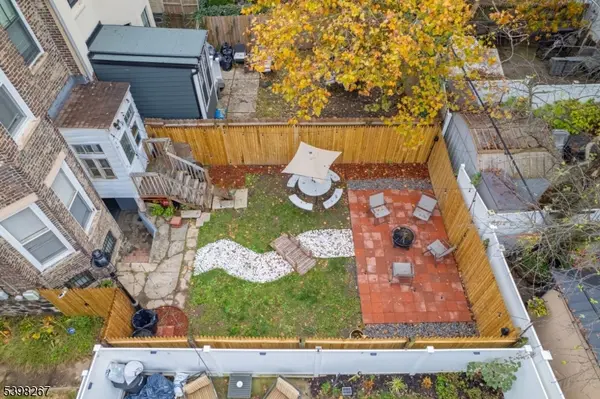 Jersey City, NJ 07305,257 Woodlawn Ave