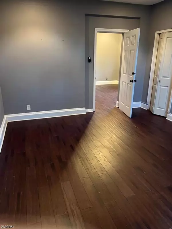 Plainfield City, NJ 07060,300 E 6Th St #1