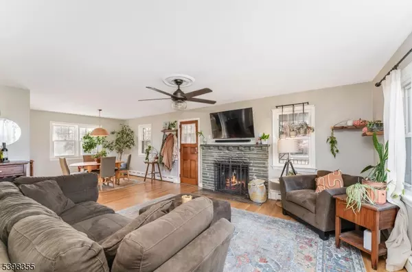 Raritan Twp., NJ 08822,158 Featherbed Lane