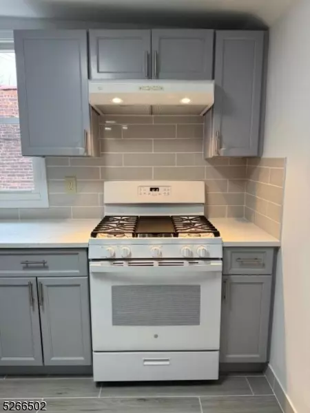 Newark City, NJ 07105,158 Lafayette St #2