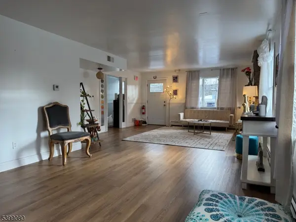 Warren Twp., NJ 07059,11 Mountain Blvd