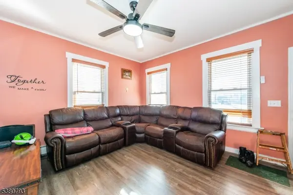 Pompton Lakes Boro, NJ 07442,27-29 Willard