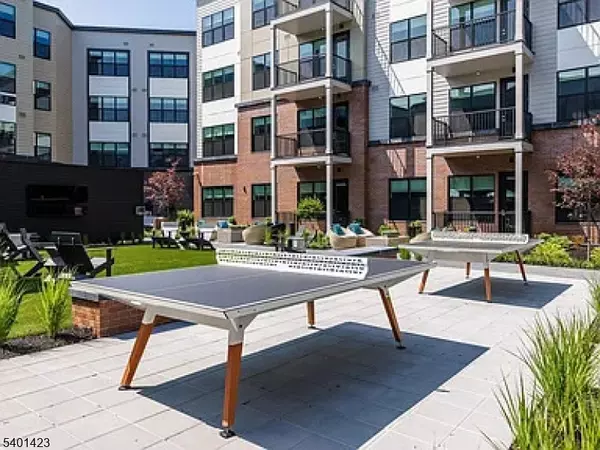 South Amboy City, NJ 08879,2000 Schindler #B20