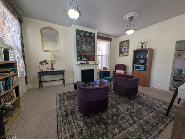 107 Greenwich St, Belvidere Twp., NJ 07823