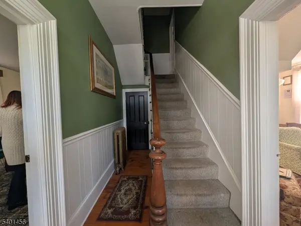 107 Greenwich St, Belvidere Twp., NJ 07823