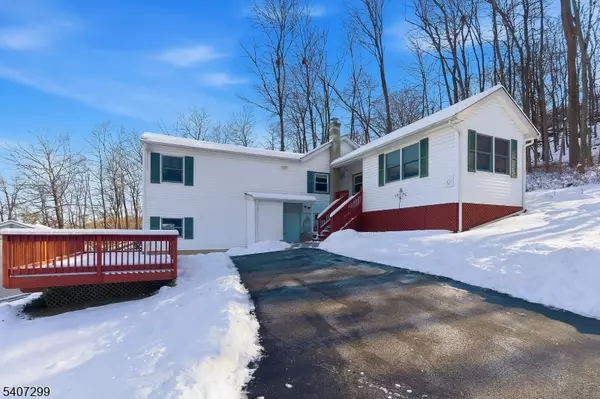 126 Hillside Dr, Andover Twp., NJ 07860