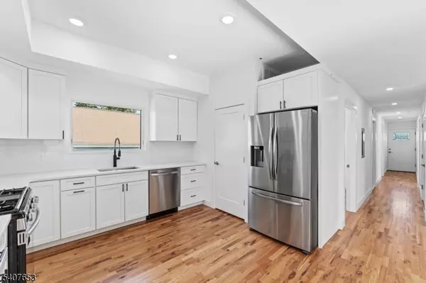 Belleville Twp., NJ 07109,246 Cortlandt St #2