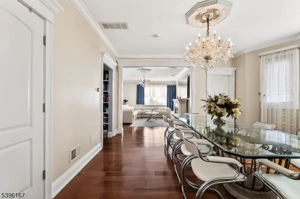 Totowa Boro, NJ 07512,190 Totowa Rd