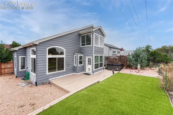 2295 Sandhurst DR, Castle Rock, CO 80104