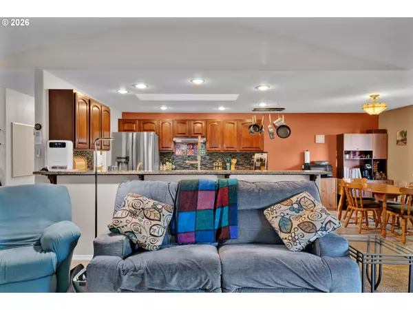 Florence, OR 97439,2 PARK VILLAGE DR