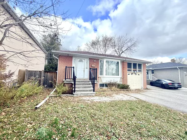 176 Patricia AVE #Lower, Toronto C07, ON M2M 1J5