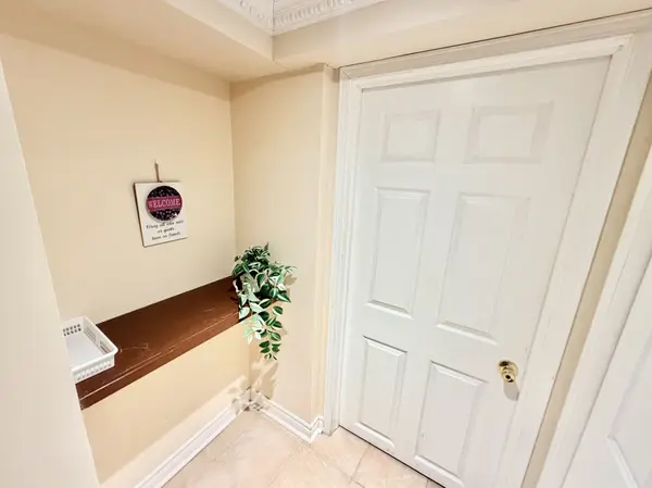 Toronto C07, ON M2M 1J5,176 Patricia AVE #Lower