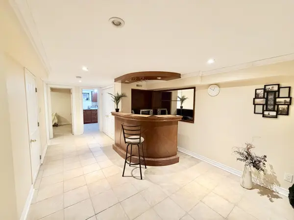 Toronto C07, ON M2M 1J5,176 Patricia AVE #Lower