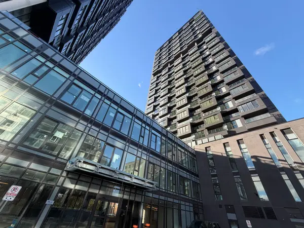 Toronto C13, ON M3C 0S4,1 Quarrington LN #1118