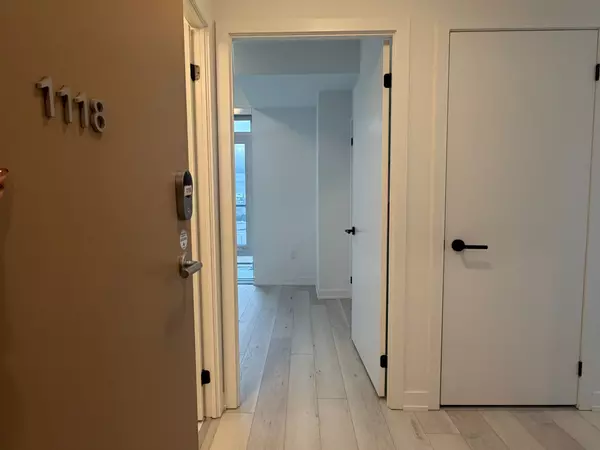 Toronto C13, ON M3C 0S4,1 Quarrington LN #1118