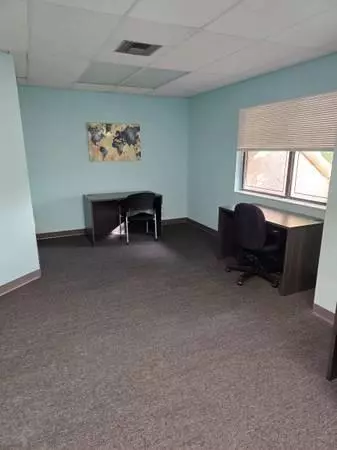 Coral Springs, FL 33071,1700 N University #304