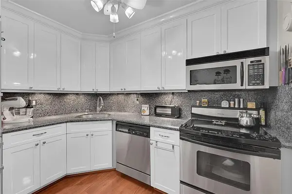 Wilton Manors, FL 33305,1920 NE 1st Terrace #212H