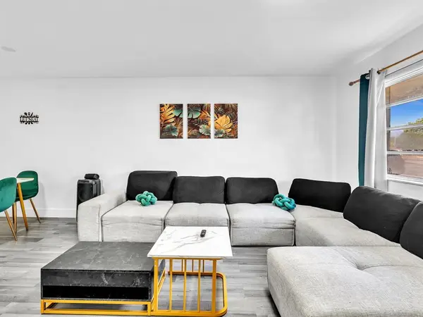 Miami, FL 33150,1052 NW 103rd St