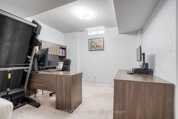 Whitchurch-stouffville, ON L4A 0X9,2 Horn ST