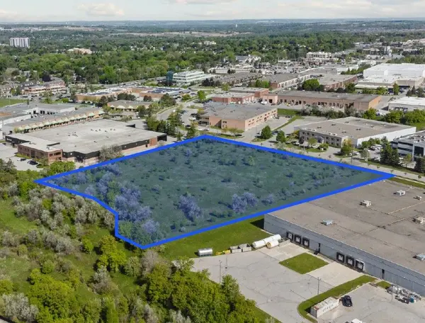 Newmarket, ON L3Y 9C3,1166 & 1188 Nicholson RD #Opt 4A