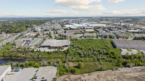 Newmarket, ON L3Y 9C3,1166 & 1188 Nicholson RD #Opt 4A