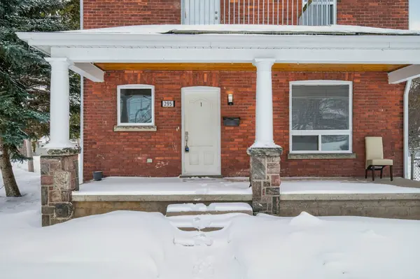 Midland, ON L4R 1K1,295 Bay ST #1