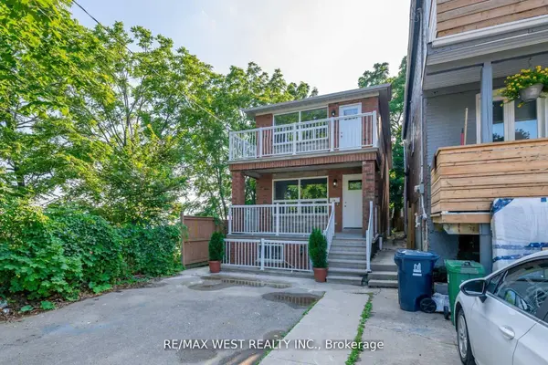 2A Fort Rouille ST #3, Toronto W01, ON M6K 2C1