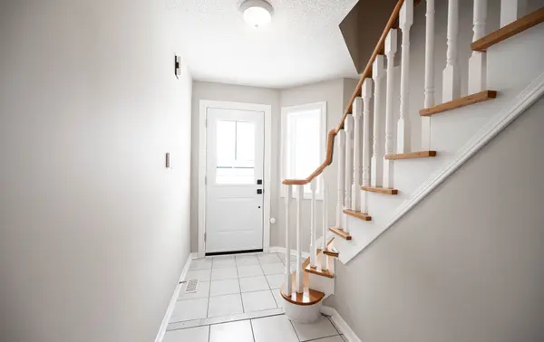 Mississauga, ON L5Z 3W8,455 Apache CT #129