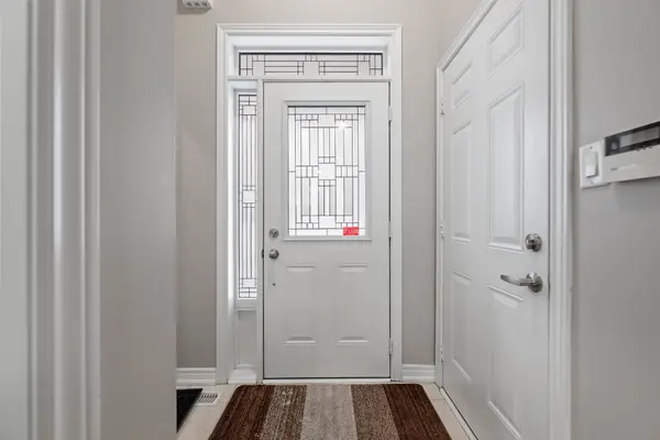 Halton Hills, ON L7G 0C2,44 Sutcliff LN