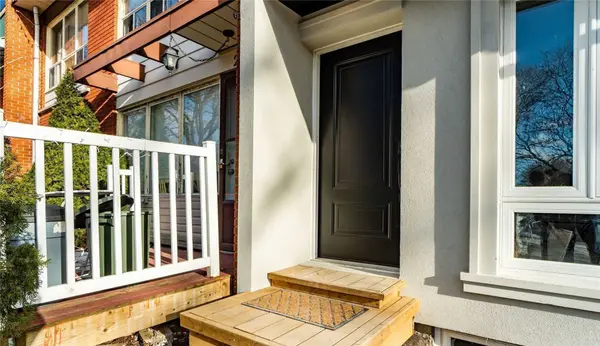 Burlington, ON L7P 2P2,2404 Maryvale CT