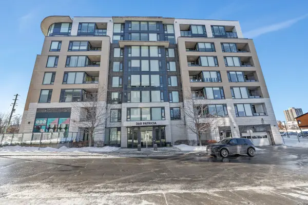 Westboro - Hampton Park, ON K1Z 0A8,360 Patricia AVE #717