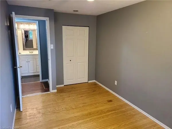 Kitchener, ON N2A 2R4,75 Pepperwood CRES