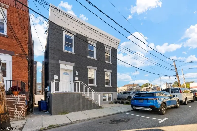 6311 Jefferson St, West New York Town, NJ 07093