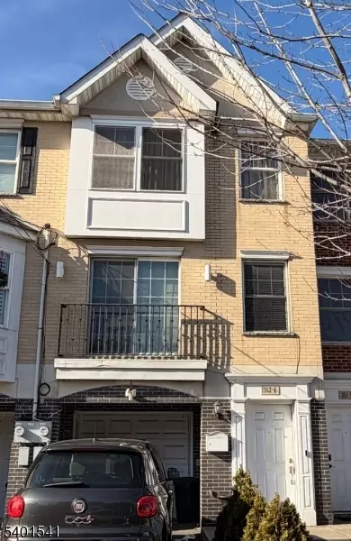 353A Adams St, Newark City, NJ 07105