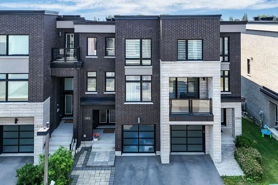 1362 Gull XING N, Pickering, ON L1W 0B7