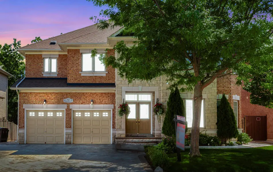 36 Valleyridge CRES, Brampton, ON L6P 2C8