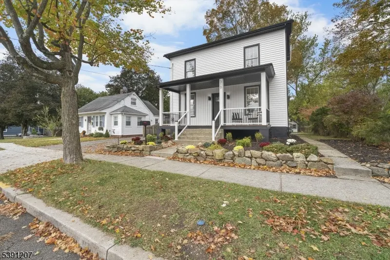 310 Warren St, Hackettstown Town, NJ 07840