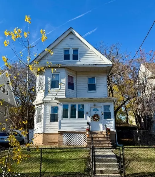 Newark City, NJ 07108,21 Leslie St