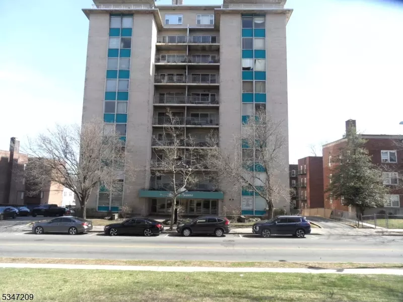 East Orange City, NJ 07017,276 Prospect St #8 D