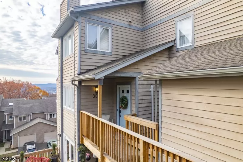 Haledon Boro, NJ 07508,305 Heights Dr #3