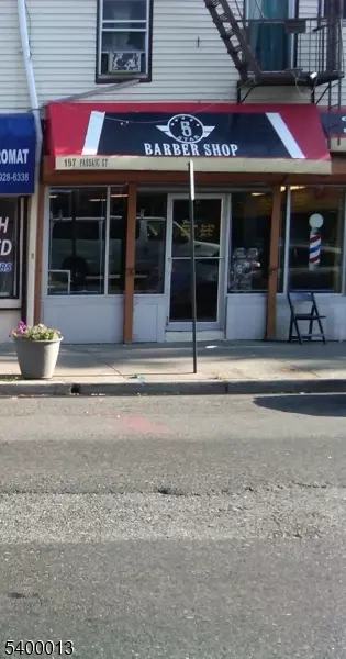 Passaic City, NJ 07055,157 Passaic St #9