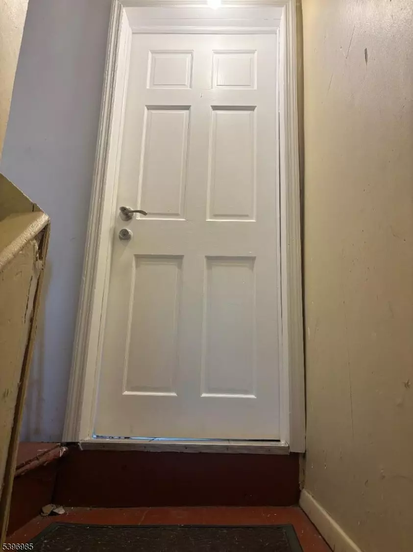 Perth Amboy City, NJ 08861,84 Washington St #4