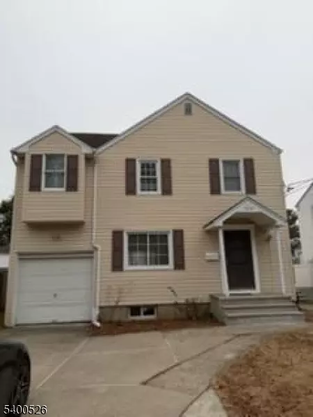 Paramus Boro, NJ 07652,374 E Midland