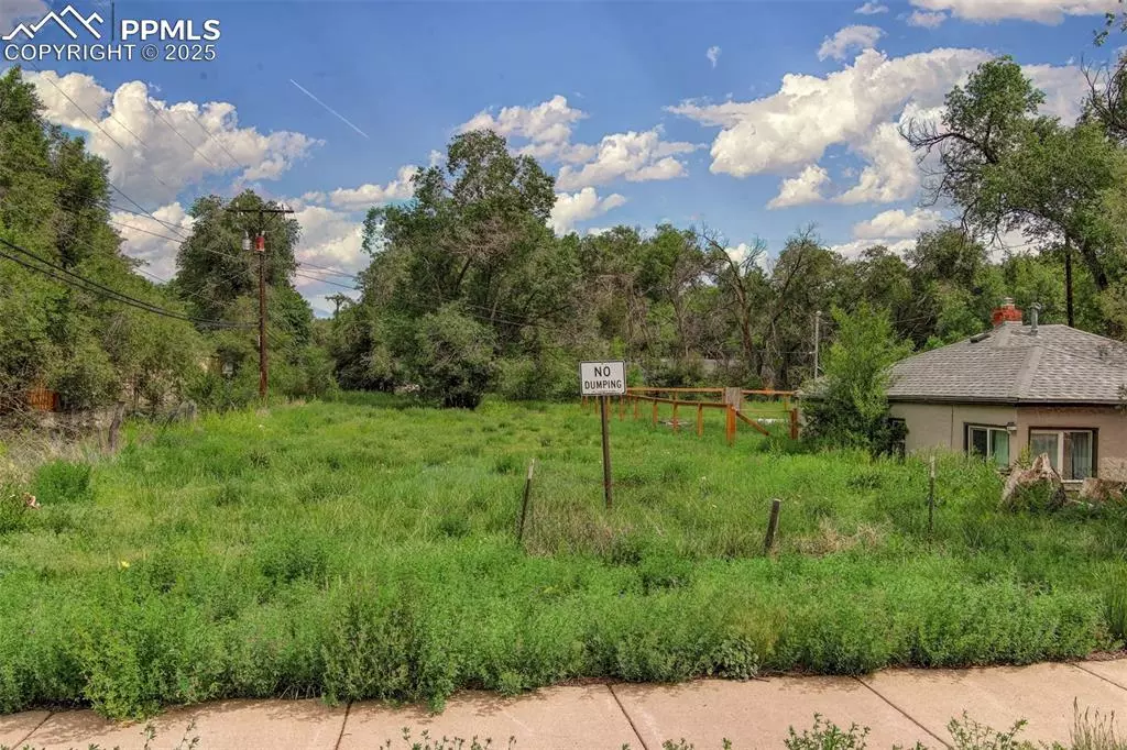 Colorado Springs, CO 80909,2118 E St Vrain ST