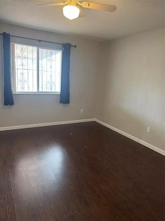 Hialeah, FL 33015,7556 NW 173rd St