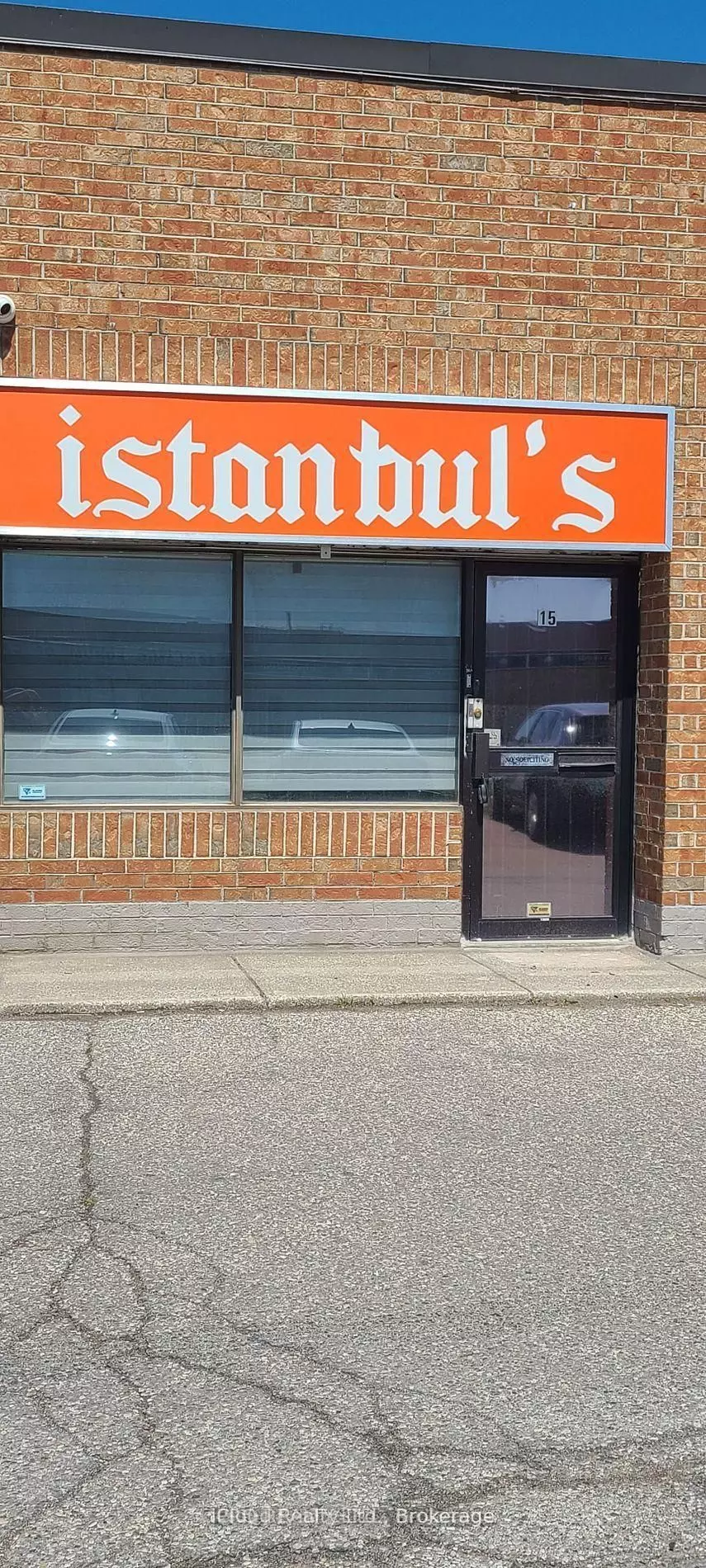 Brampton, ON L6T 4L9,8 Strathearn AVE #15