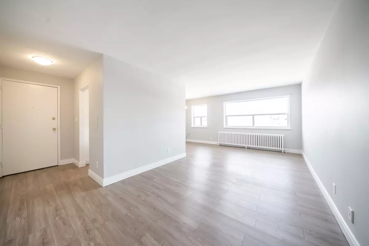 Burlington, ON L7R 1Z2,2035 Prospect ST #45