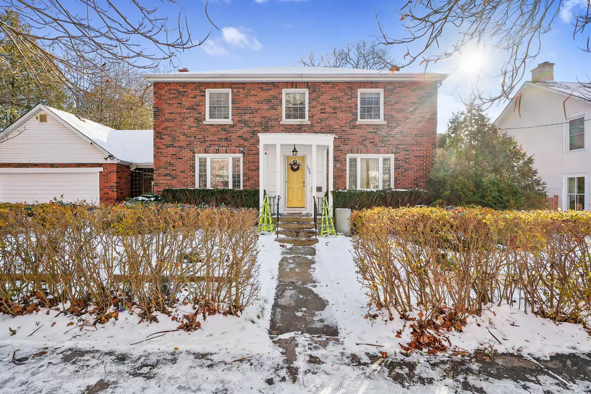 Cobourg, ON K9A 1N1,135 Queen ST