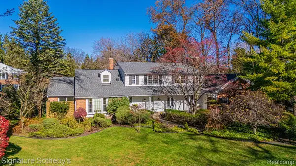 130 Denbar RD, Bloomfield Hills, MI 48304