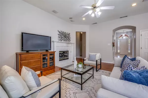 Corinth, TX 76210,2925 Custer Drive